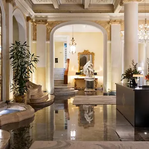 Otel Grand Et Des Palmes